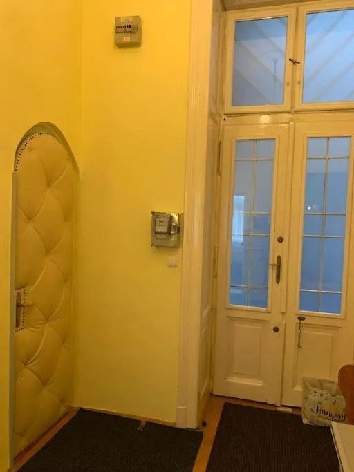 Central Location - Grand Boulevard Budapest