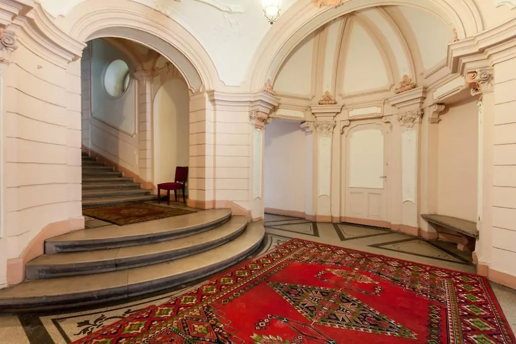 Central Location - Grand Boulevard Budapest
